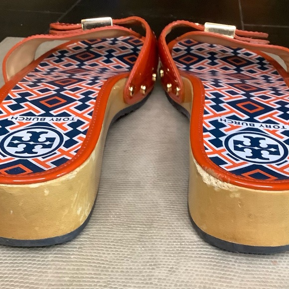 Tory Burch Patent Leather Slide Size 8 - Picture 5 of 7